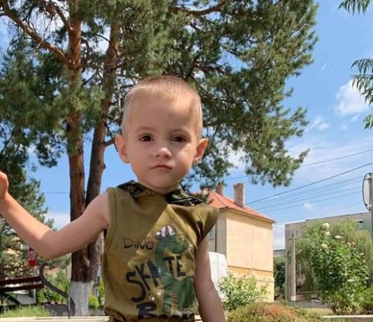 Solidaritate publică pentru un copil de doar doi ani, bolnav de cancer