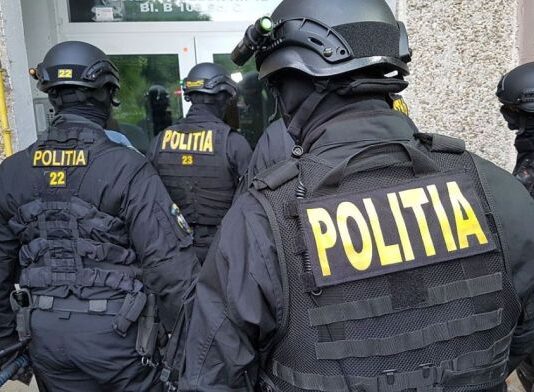 Dosar de evaziune fiscală la o balastieră ilegală. Percheziții și în Gorj