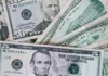 Dolarul american este mai scump decât un euro