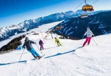 Ministrul Turismului îi îndeamnă pe români să nu se mai ducă la schi în Austria
